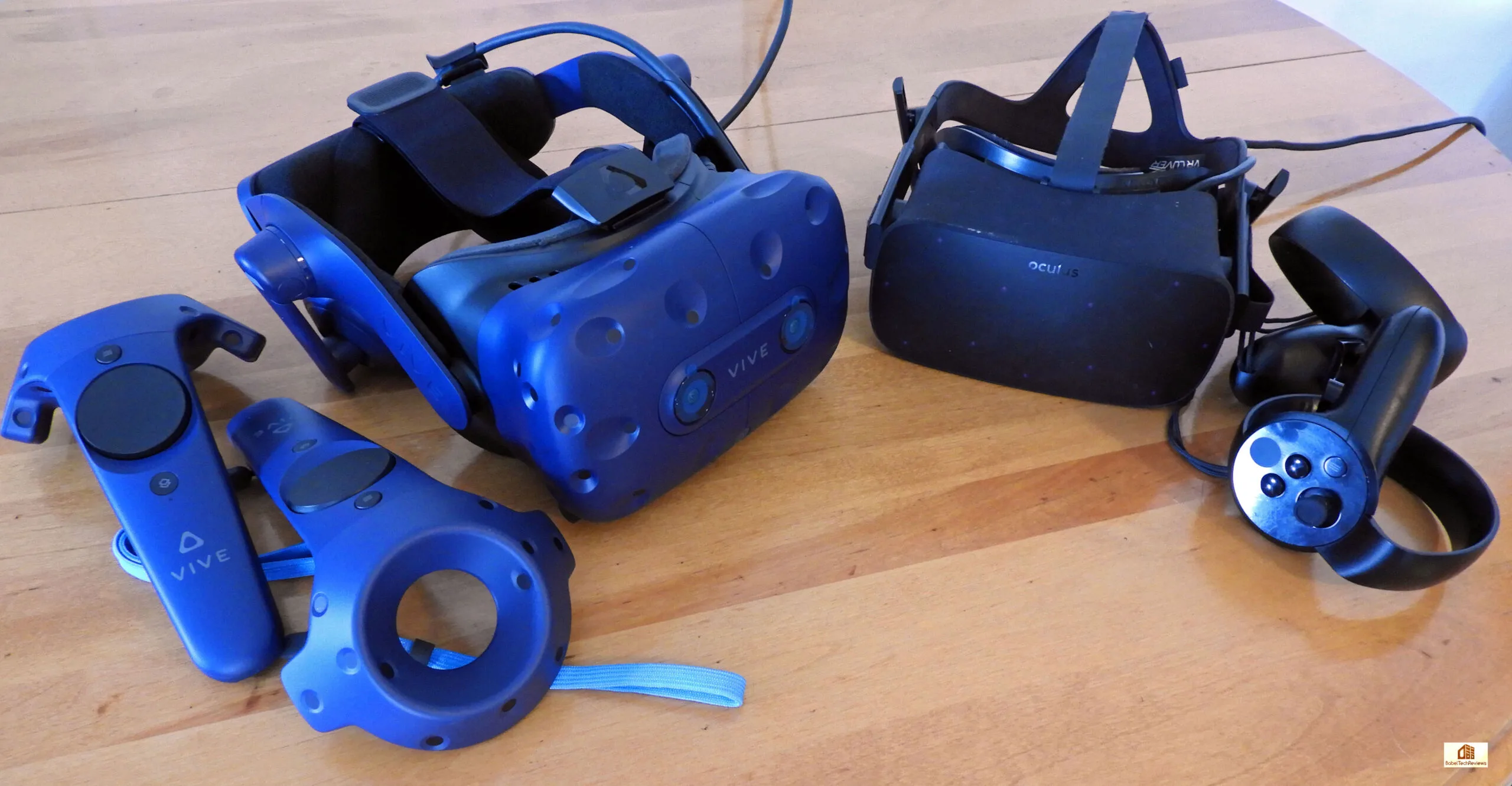 What is better htc clearance vive or oculus rift