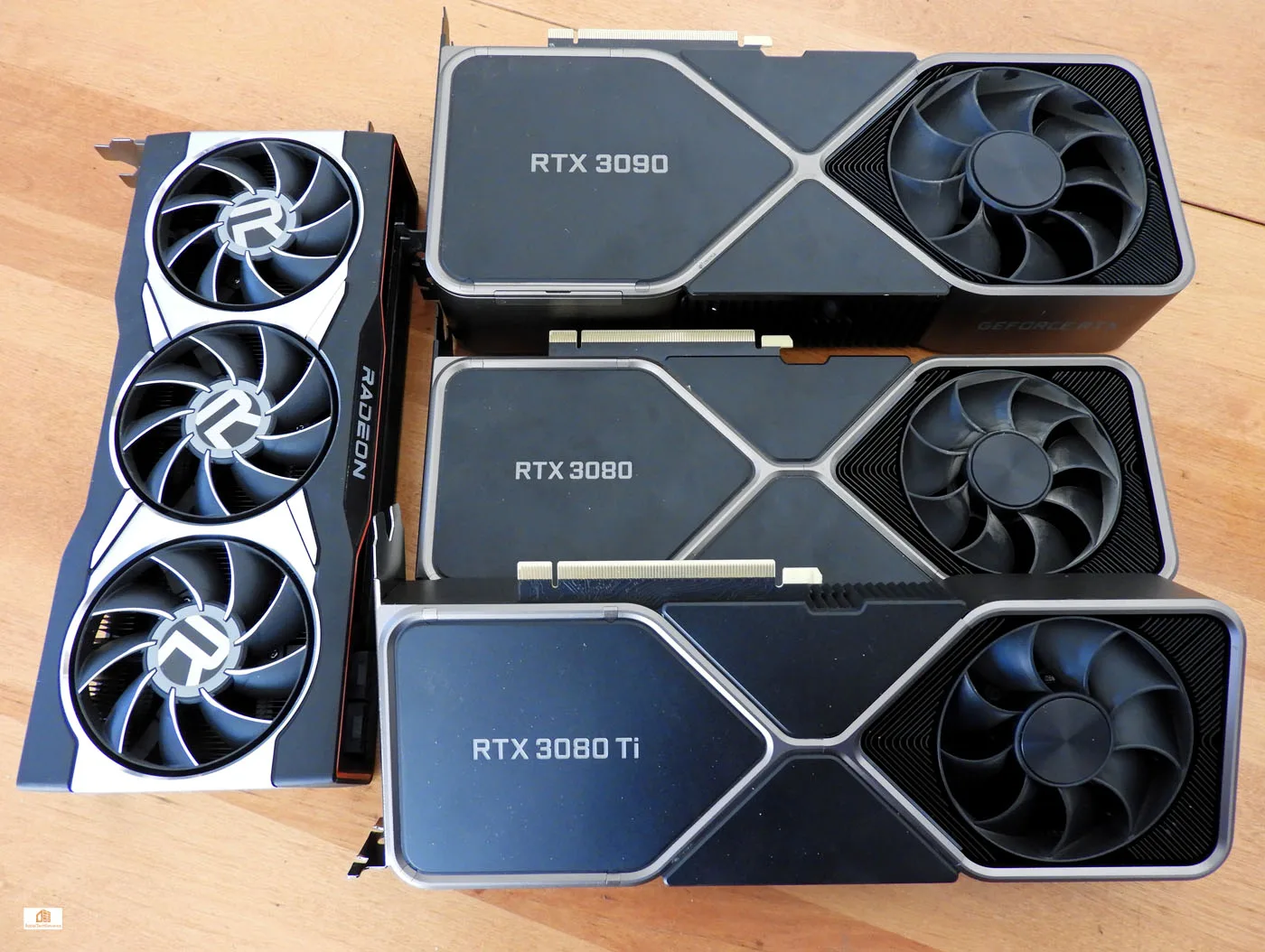 RX 6800 XT vs RTX 3080 vs RTX 3090 - Test in 8 Games l 4K l