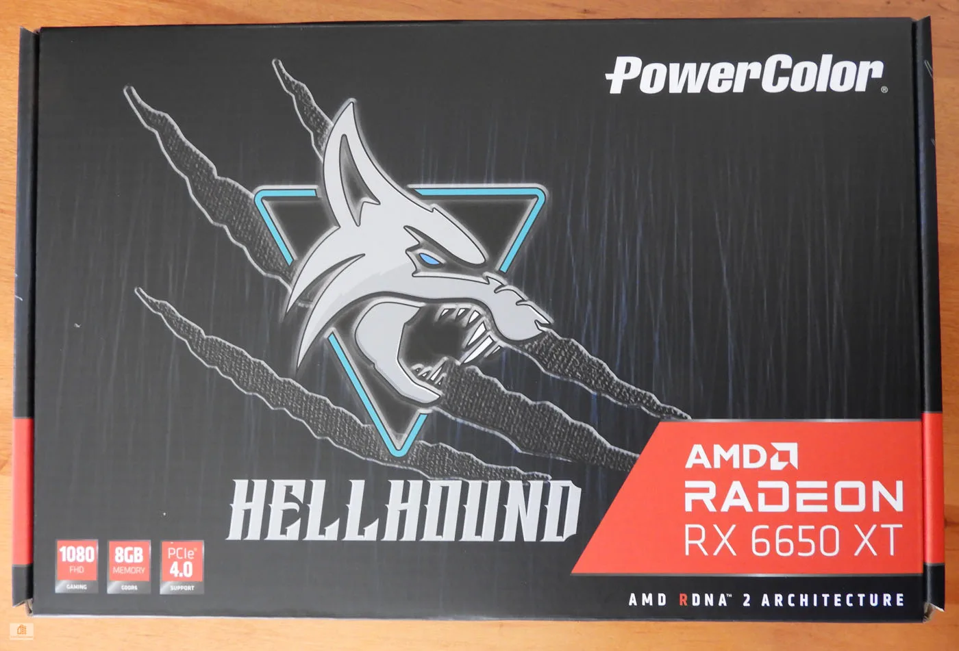 Hellhound Spectral White AMD Radeon™ RX 6650 XT 8GB GDDR6 - PowerColor