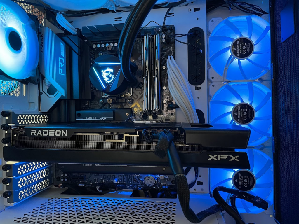 XFX Speedster QICK 319 AMD Radeon RX 7700 XT Black Edition Review - PC  Perspective