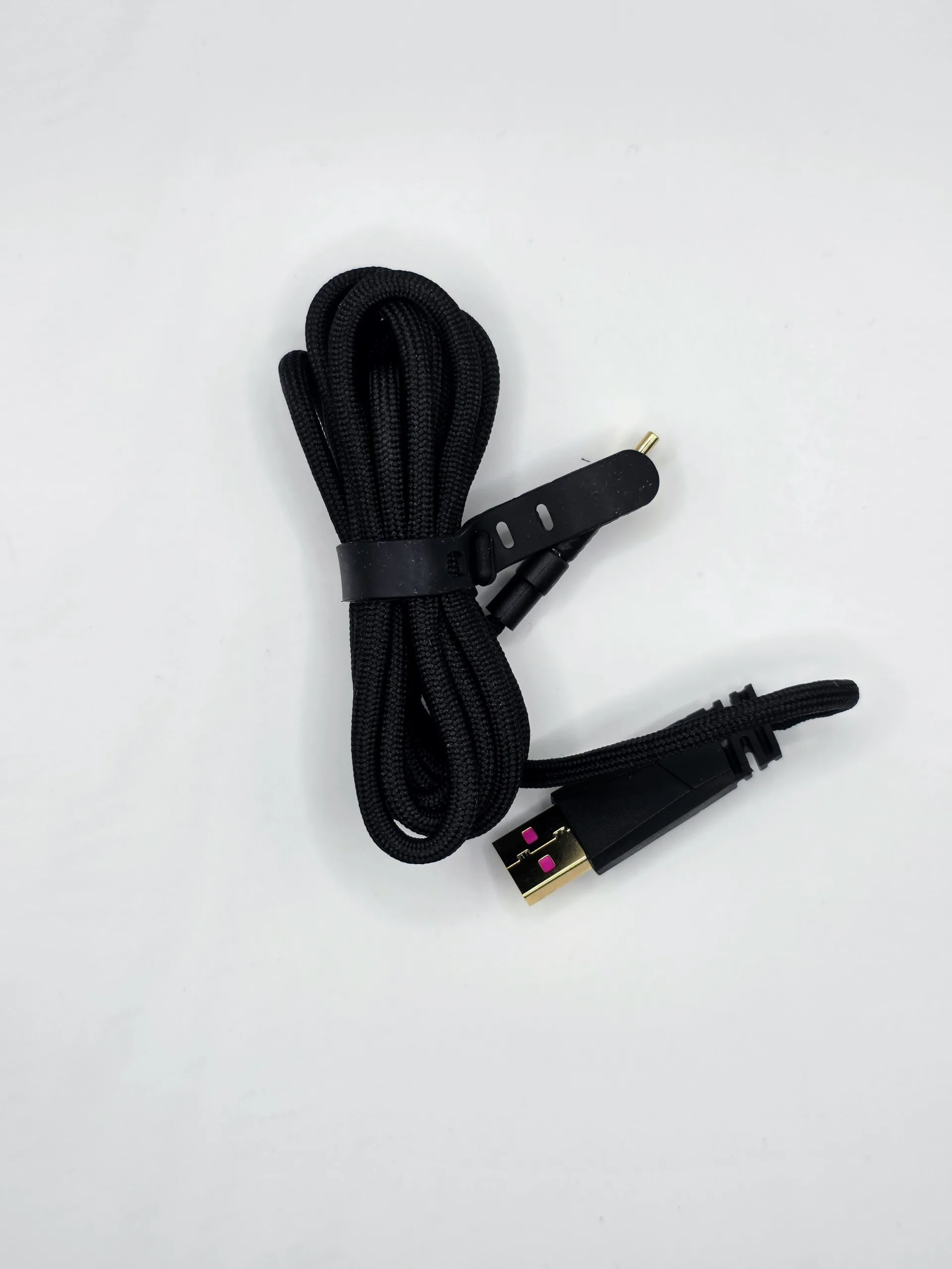 MSI Versa 300 Wireless 8K FriXionFree USB-C to USB-A cable
